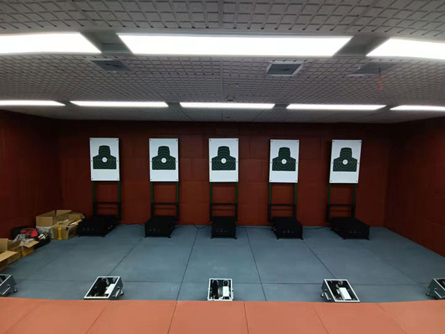營業(yè)性靶場射擊場驗收/軍警專業(yè)射擊場打靶場驗收/公安局槍彈庫驗收 我國營業(yè)性射擊場/實彈射擊館/射擊俱樂部這個行業(yè)都是先建驗收合格后批證,公安部文件明確指出要求有資質(zhì)的第三方機構(gòu)來驗收,公安部正在起草準備發(fā)布的營業(yè)性射擊場安全防范要求行業(yè)標準要求:安全防范系統(tǒng)竣工后,應按GB50348的相關(guān)規(guī)定進行系統(tǒng)檢驗和驗收,并定期復檢,復檢周期應不超過3年,系統(tǒng)檢驗應由具備相應檢測能力的第三方檢測機構(gòu)實施。第三方檢測機構(gòu)按照《射擊場所安全檢測表》各項標準來驗收,如果驗收不合會要求整改,驗收合格后會出具一個檢測報告。 中國兵工學會軍工安防與應急產(chǎn)業(yè)中心下屬的北京中安華衛(wèi)技術(shù)中心是目前行業(yè)內(nèi)具有射擊場靶場驗收的第三方檢測能力及資質(zhì)的機構(gòu)。北京中安華衛(wèi)技術(shù)中心具有《軍工安防與應急企業(yè)設(shè)計制造施工維護能力》一級等級資質(zhì),并且是《中國兵工學會發(fā)布:T/COS0012018槍械射擊館及半封閉射擊場水平評估標準》的起草發(fā)布單位,也是《公安部即將發(fā)布的營業(yè)性射擊場安全防范要求行業(yè)標準》的送審稿評審單位。北京中安華衛(wèi)技術(shù)中心負責驗收的技術(shù)人員均具有軍工安防與應急從業(yè)人員高級工程師職稱證書,其中包括部隊退役的狙擊手、公安部退休的槍彈鑒定專家、部隊退休的軍品質(zhì)量檢測驗收專職人員,都從事過射擊場打靶場的設(shè)計建設(shè)、報靶設(shè)備的研發(fā)生產(chǎn)、靶場安全防護裝修、槍彈彈道軌跡鑒定、槍彈痕跡檢驗鑒定;并且擁有中國兵工學會輕武器專業(yè)委員會委員、公安部槍彈檢驗鑒定專家、軍隊輕武器研發(fā)生產(chǎn)技術(shù)專家若干名。 北京中安華衛(wèi)技術(shù)中心受各地公安局、部隊、營業(yè)性射擊場委托,已經(jīng)為許多單位新建射擊場打靶場進行過驗收評審;首先派遣專業(yè)工程師先赴委托單位進行實地現(xiàn)場勘查,進行各種數(shù)據(jù)測量、防彈材料檢驗、團體行業(yè)標準核對、實彈安全測試等;再組織行業(yè)專家進行勘驗結(jié)果評審,由評審專家組出具驗收評審報告,并依據(jù)靶場射擊場評估結(jié)果頒發(fā)對應的等級證書。為建設(shè)單位提供了安全可靠的第三方檢驗結(jié)論,出具了權(quán)威的檢測報告,有效保證了靶場射擊場的安全性,嚴格的保障了槍彈的安全管理,科學的服務于軍警民的各類輕武器射擊訓練場所。 針對全國各地營業(yè)性靶場射擊場驗收、軍警專業(yè)射擊場打靶場驗收、公安局槍彈庫驗收服務,上門勘驗、業(yè)內(nèi)專家評審、出具驗收報告、頒發(fā)靶場射擊場評估級別證書,歡迎來電垂詢。 聯(lián)系方式: 010-56526012 、56526048 、56526050 中國中國兵工學會軍工安防與應急產(chǎn)業(yè)中心:北京市海淀區(qū)車道溝10號院 北京中安華衛(wèi)技術(shù)中心地址:北京市亦莊開發(fā)區(qū)經(jīng)海六路一號院尖子班C9獨棟